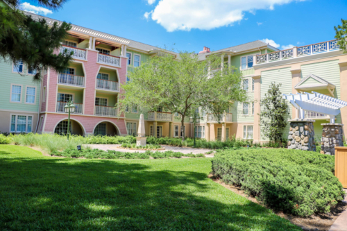 Disney DVC Saratoga Springs exterior of resort and grounds